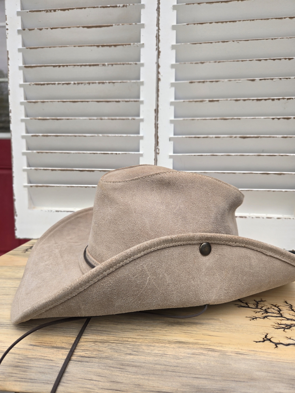 Men's Minnetonka Aussi Leather Suede Hat in Beige Taupe Size S